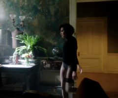 Aubrey Plaza Back Plot. Can Anyone Find Or Create A Better Quality And Lightened Version?
