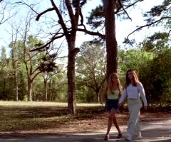 Jennifer Love Hewitt And Sarah Michelle Gellar – I Know What You Did Last Summer – 1997