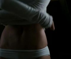 Kate Beckinsale Sweet Plot In “Whiteout”