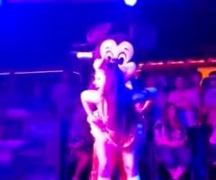 Mickey & Minnie, WTF Lol